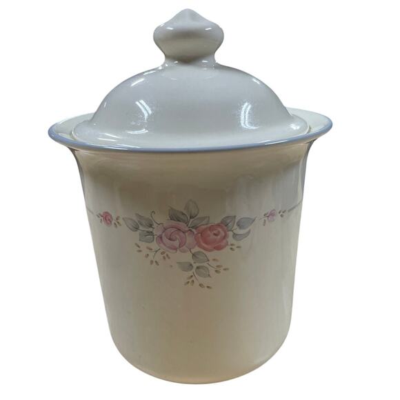 Pfaltzgraff Trousseau Small Canister Discontinued 1988-1996 Defect With Lid GUC - Picture 1 of 9